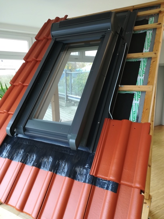 Dachfenster Aussenrollos Rs Reich 09 Dachfenster Aussenrollos Rs Reich 09