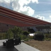 Markisen als Sonnenschutz und Beschattung für Ihre Terrasse. Verschiedene Markisen, Terrassenüberdachungen auf Maß angefertigt. Bestellen Sie Ihre individuelle Markise, die an Ihre Terrasse und Wünsche angepasst ist. RS Reich Ihr Markisen Experte für Reutlingen, Pfullingen, Tübingen, Metzingen und Stuttgart