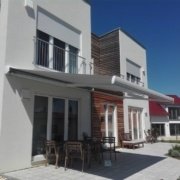 Markisen als Sonnenschutz und Beschattung für Ihre Terrasse. Verschiedene Markisen, Terrassenüberdachungen auf Maß angefertigt. Bestellen Sie Ihre individuelle Markise, die an Ihre Terrasse und Wünsche angepasst ist. RS Reich Ihr Markisen Experte für Reutlingen, Pfullingen, Tübingen, Metzingen und Stuttgart