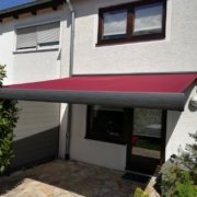 Markise Vollkassette Anthrazit Bordeaux 02